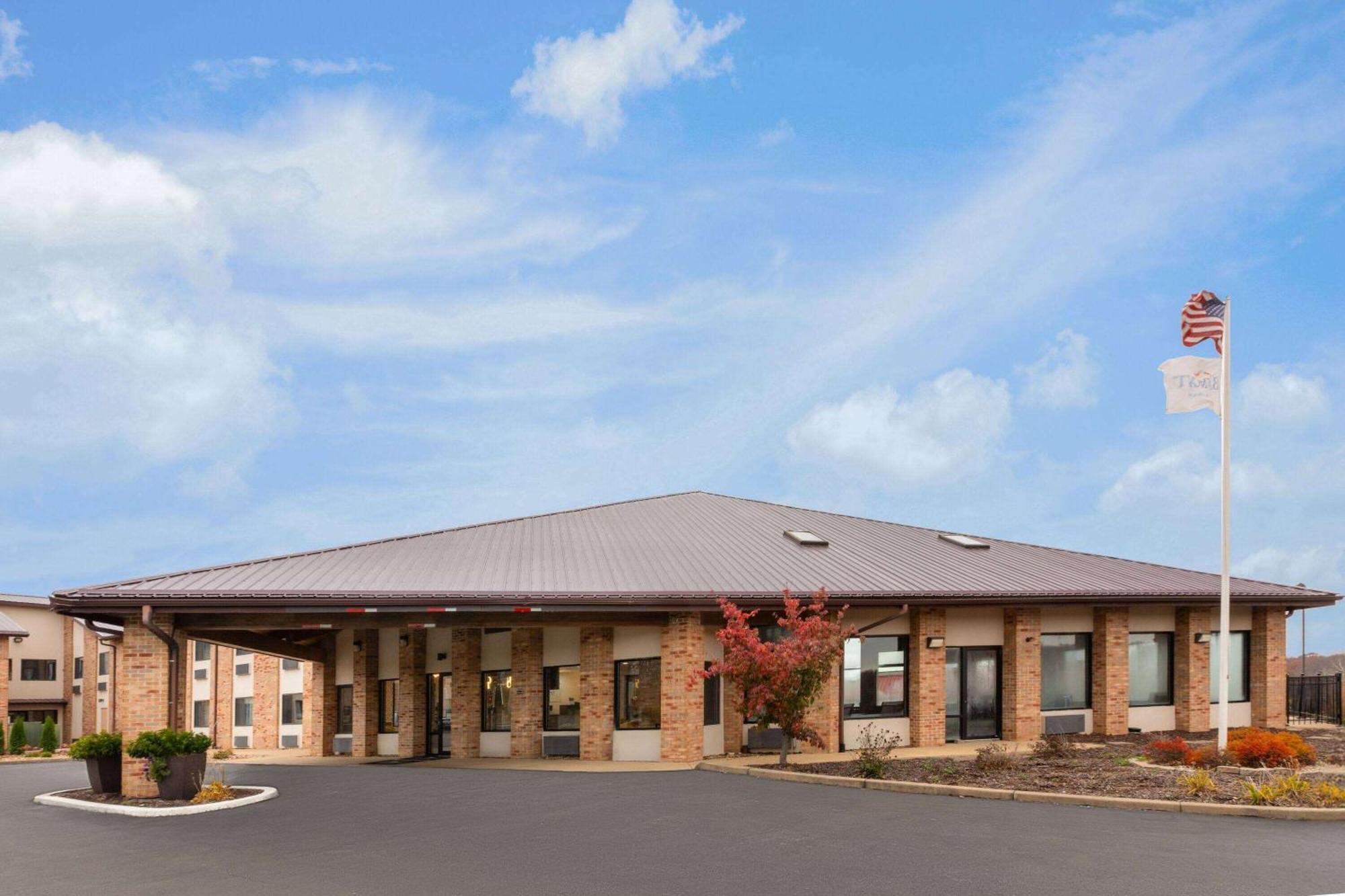 Hotel Baymont By Wyndham Warrenton Exteriér fotografie