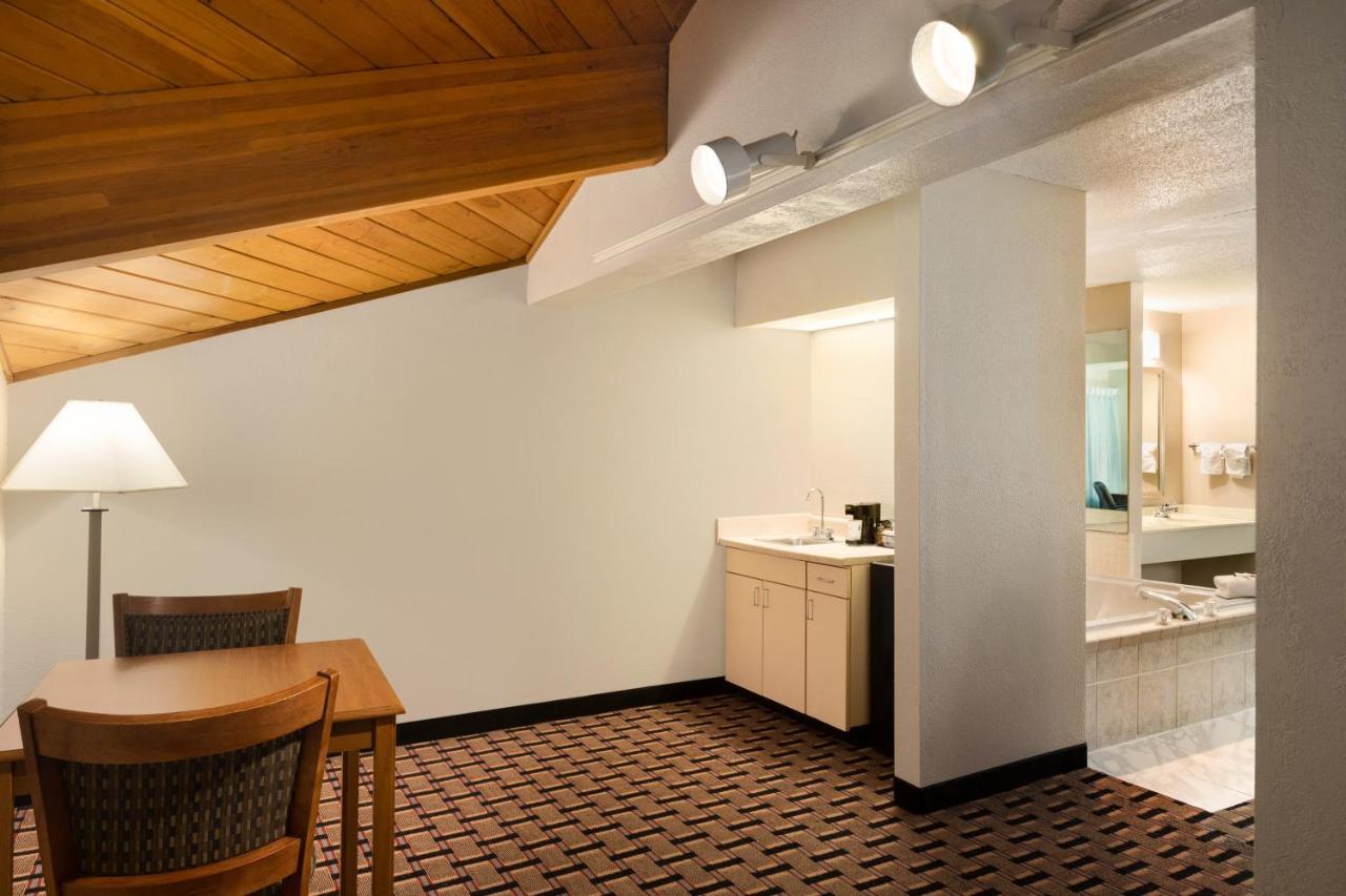 Hotel Baymont By Wyndham Warrenton Exteriér fotografie